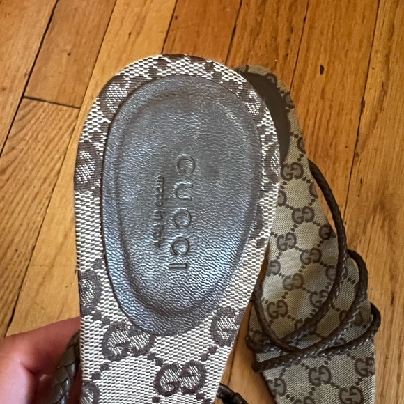 GUCCI GG CANVAS SANDAL HEELS - Picture 5 of 14